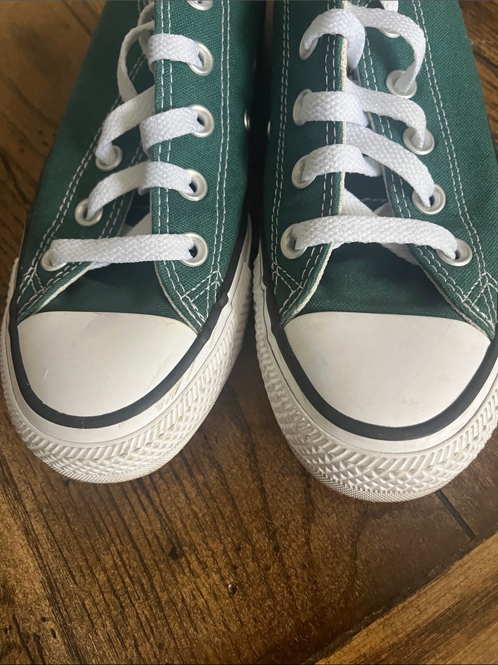 Converse Low-Top Sneakers in Dark Green and White - Picture 4 of 4